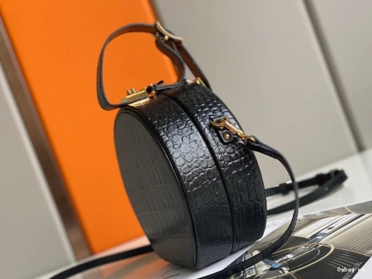 CHAPEAU PETITE VUITTON BOITE LOUIS 0727